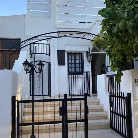 Wunderschoene Studio Διαμέρισμα Λάρνακα